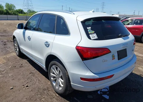 2015 Audi Q5 2.0T Premium z USA, uszkodzony, nr VIN WA1LFAFP7FA063194